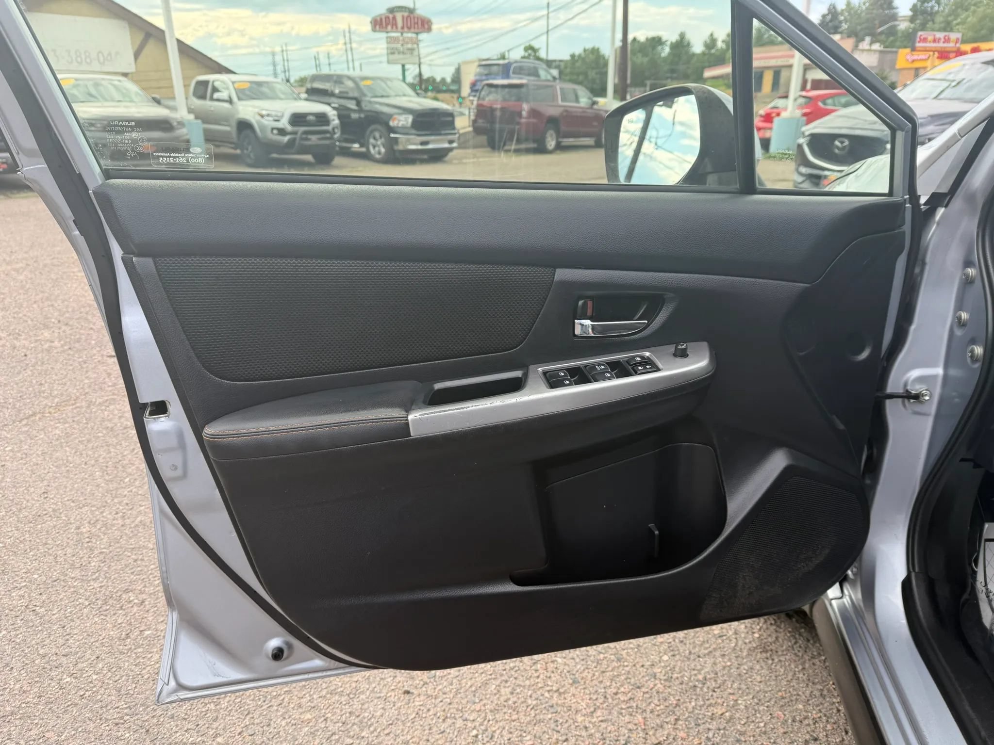 Used 2017 Subaru Crosstrek 2.0i Premium AWD/4WD image 12