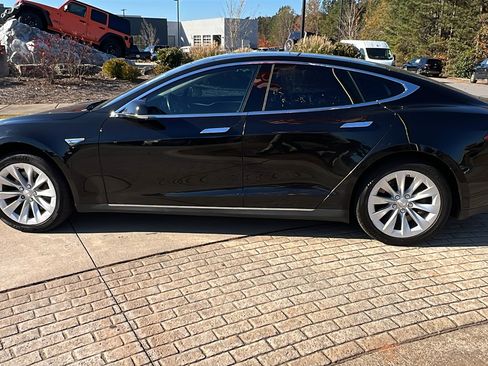 Used 2013 Tesla Model S Performance image 11