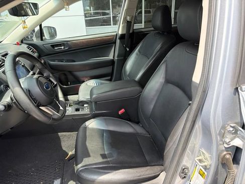 Used 2019 Subaru Outback 2.5i Limited AWD/4WD image 9