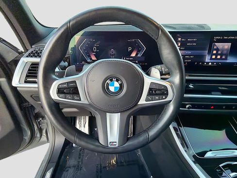 Used 2024 BMW X5 sDrive40i w/ M Sport Package RWD image 38