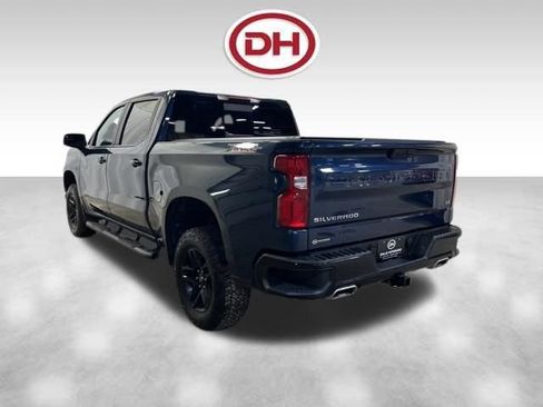 Used 2022 Chevrolet Silverado 1500 LTZ w/ Z71 Off-Road Package image 9