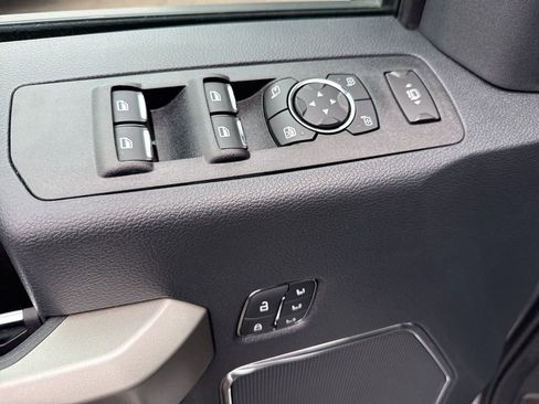 Certified 2022 Ford F350 Lariat w/ Lariat Ultimate Package image 20