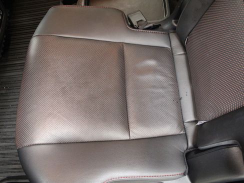 Used 2022 Honda Pilot Black Edition image 25