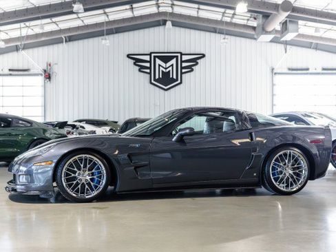 Used 2009 Chevrolet Corvette ZR1 w/ Preferred Equipment Group RWD image 1
