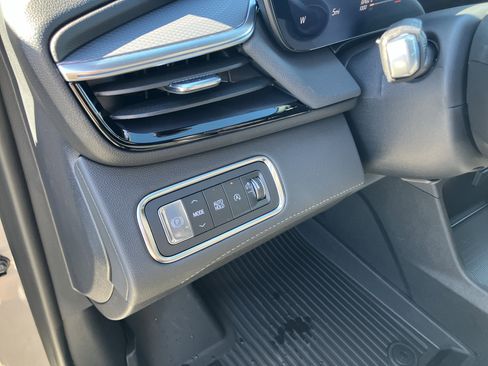 New 2026 Buick Enclave Sport Touring w/ LPO, Floor Liner Package image 19