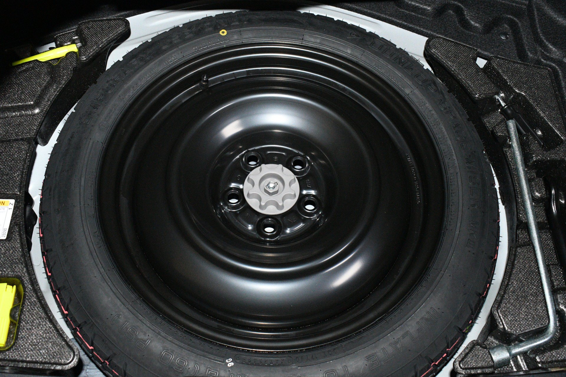 Used 2025 Lexus IS 350 F Sport RWD image 96