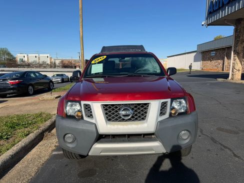 Used 2012 Nissan Xterra S image 2