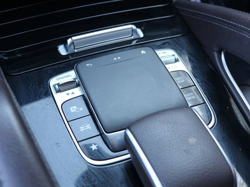 Used 2020 Mercedes-Benz GLS 450 4MATIC image 28