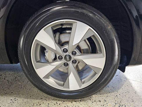 Used 2023 Audi Q5 2.0T Premium Plus w/ Premium Plus Package image 9