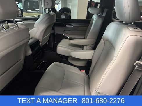 New 2026 Jeep Grand Wagoneer Limited AWD/4WD image 16