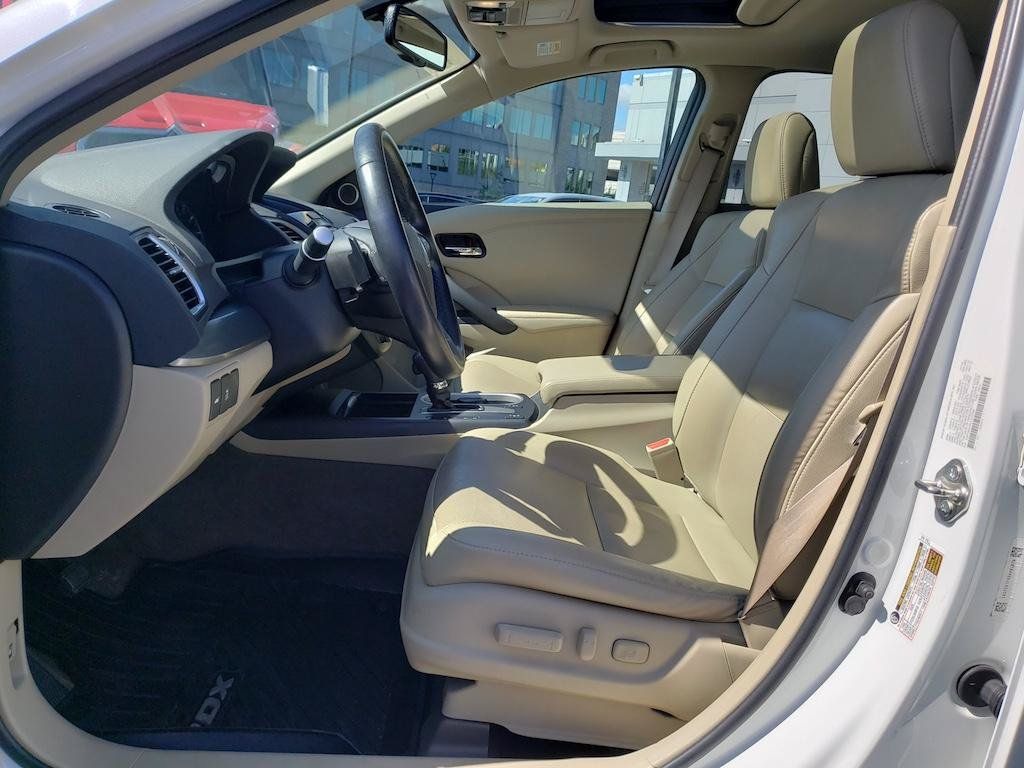 Used 2018 Acura RDX w/ Technology Package AWD/4WD image 16