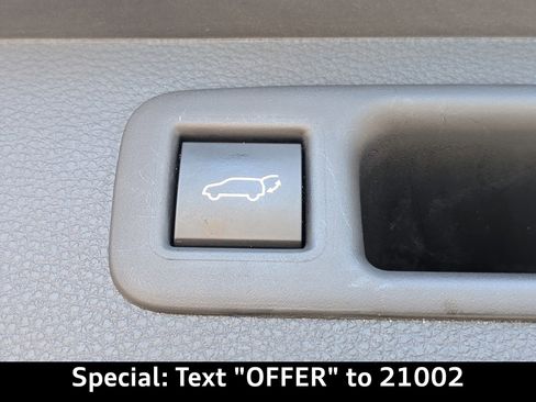 Used 2023 Toyota Highlander XSE image 15