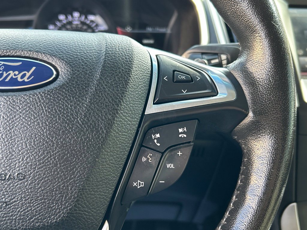 Used 2015 Ford Edge SEL w/ Equipment Group 201A AWD/4WD image 29
