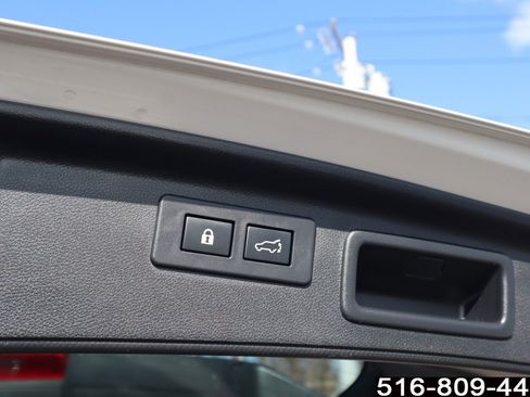 Used 2023 Subaru Forester Premium image 34