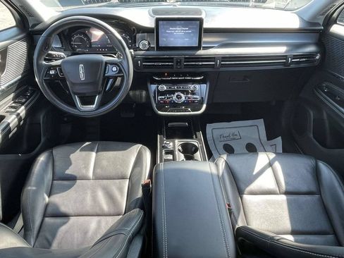 Used 2021 Lincoln Corsair AWD w/ Premium Package image 11