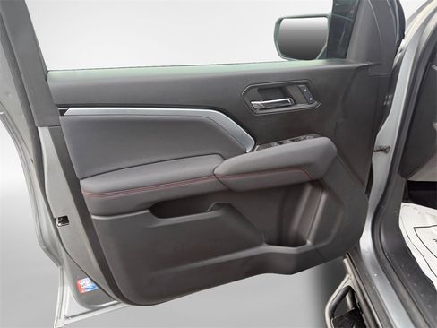 Certified 2024 Chevrolet Colorado Z71 w/ Z71 Convenience Package 2 image 14