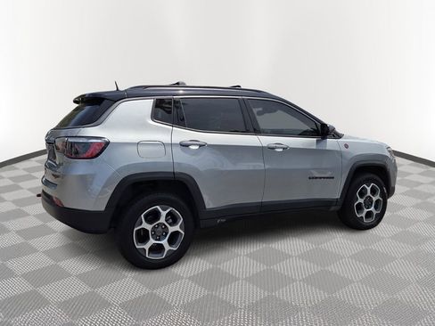Used 2022 Jeep Compass Trailhawk w/ Trailhawk Convenience Group AWD/4WD image 6