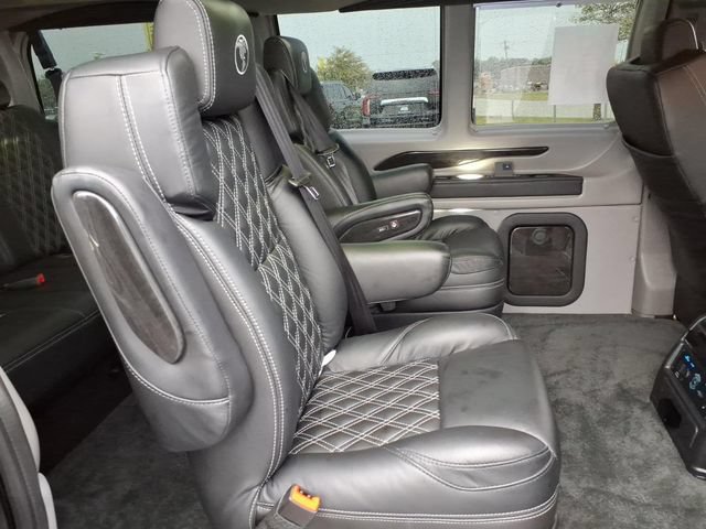 Used 2026 GMC Savana 2500 w/ Driver Convenience Package RWD image 21