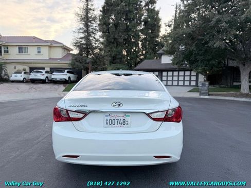 Used 2011 Hyundai Sonata GLS FWD image 5