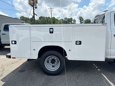 New 2025 Ford F350 XL w/ XL Chrome Package image 6