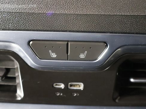 Used 2023 Chevrolet Silverado 1500 High Country w/ LPO, Dark Essentials Package AWD/4WD image 35