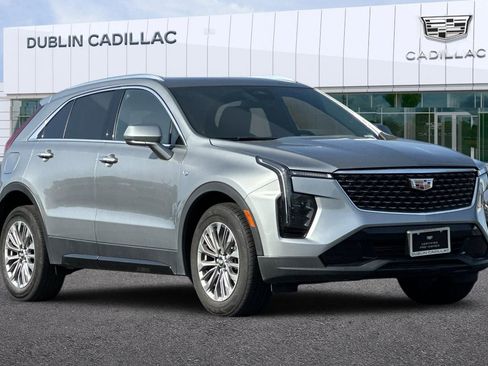 Certified 2024 Cadillac XT4 Premium Luxury image 2