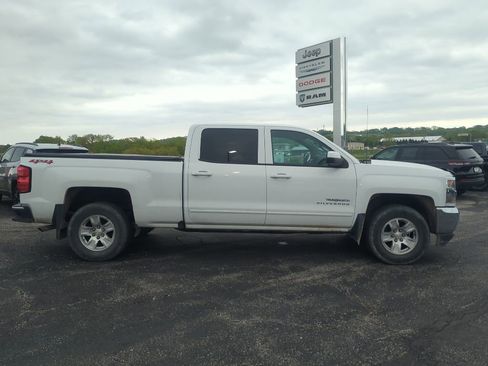 Used 2018 Chevrolet Silverado 1500 LT w/ True North Edition AWD/4WD image 5