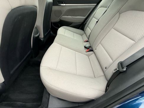 Used 2020 Hyundai Elantra SEL image 12