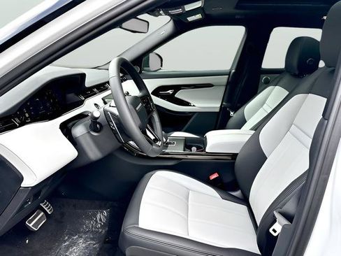 New 2026 Land Rover Range Rover Evoque Dynamic SE image 19