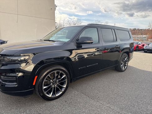 Used 2024 Jeep Grand Wagoneer L Series II w/ Quick Order Packagew 28T image 13