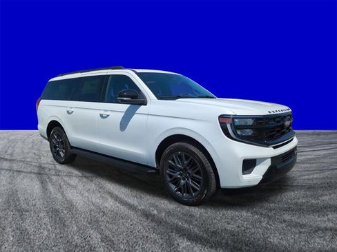 New 2026 Ford Expedition Max Platinum image 2