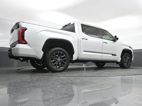 Used 2024 Toyota Tundra Platinum AWD/4WD image 38