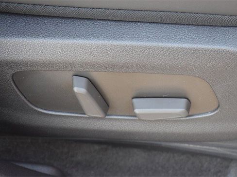 New 2026 Kia Carnival EX image 12