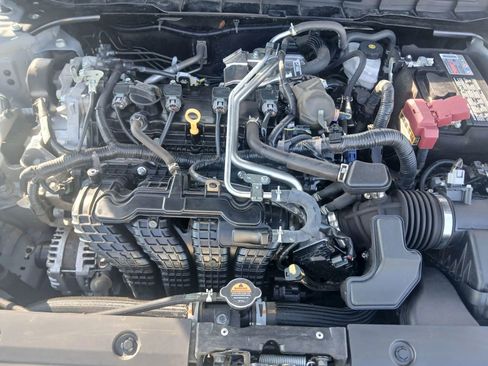 Used 2024 Nissan Altima 2.5 SV image 24
