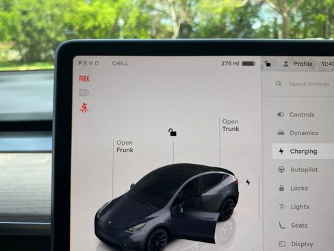 Used 2023 Tesla Model Y Long Range image 31