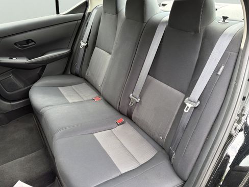 Used 2024 Nissan Sentra SV FWD image 22