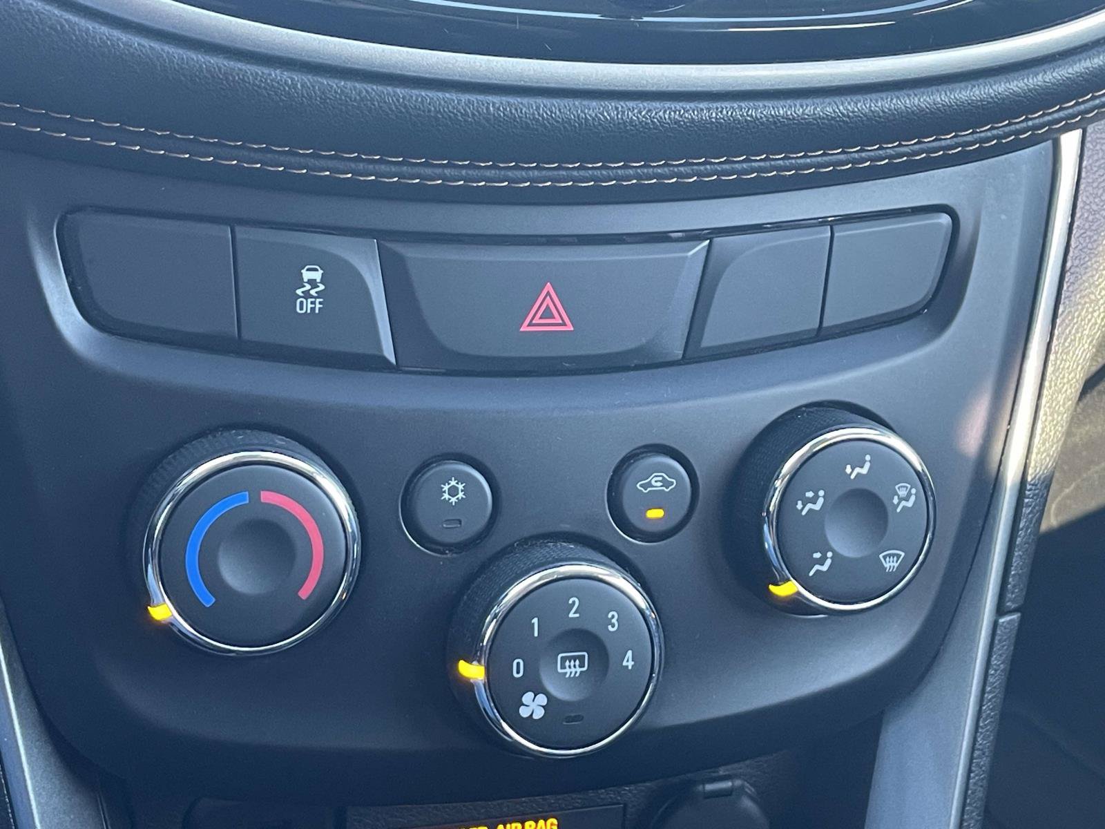 Certified 2019 Chevrolet Trax LT w/ Redline Edition FWD image 22