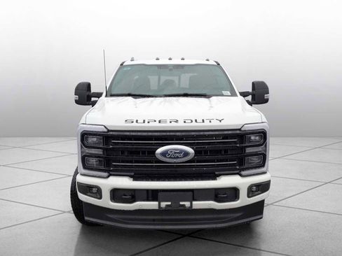 New 2026 Ford F250 Platinum w/ FX4 Off-Road Package image 2