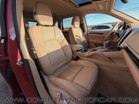 Used 2016 Porsche Cayenne base image 37