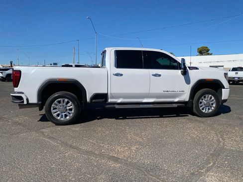 Used 2020 GMC Sierra 2500 Denali w/ Technology Package AWD/4WD image 5