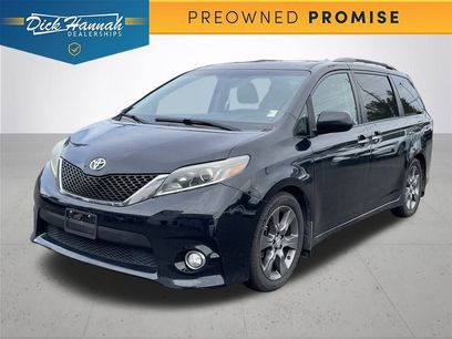 Used 2016 Toyota Sienna SE Premium