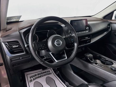 Used 2021 Nissan Rogue SV AWD/4WD image 9
