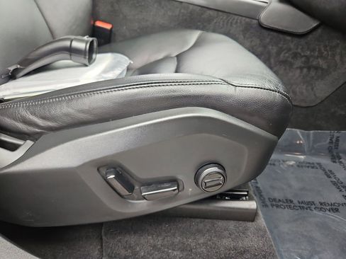 Used 2022 Volvo XC90 T5 Momentum image 27