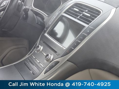 Used 2017 Lincoln MKX Reserve AWD/4WD image 19