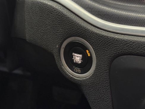 Used 2017 Dodge Charger SXT image 59