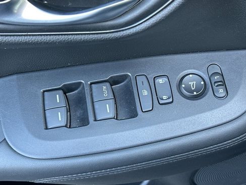 Used 2024 Honda HR-V LX image 13