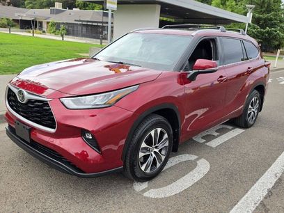 Used 2020 Toyota Highlander XLE