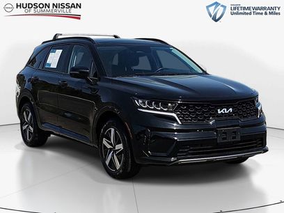 Used 2023 Kia Sorento S w/ Panoramic Sunroof Package