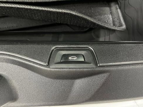 Used 2019 BMW X5 xDrive40i w/ Premium Package 2 image 18