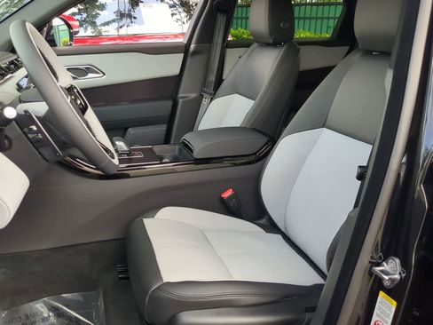 New 2026 Land Rover Range Rover Velar Dynamic SE image 16